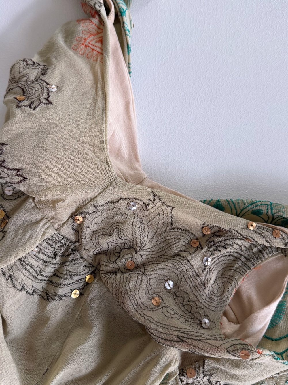 Vintage Lynne Fairy Boho Embroidered Sequin
Tie Shoulder Handkerchief Hem Cami T - Picture 5 of 5